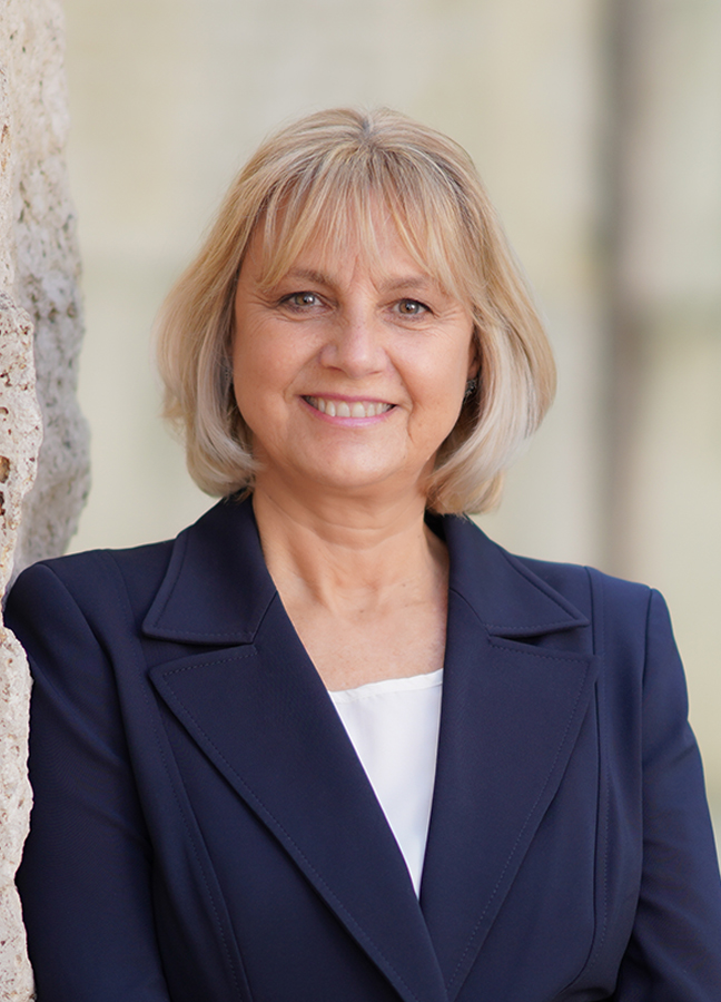 Claudia Walter